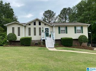 808 Saddle Ridge Cir, Pinson, AL 35126