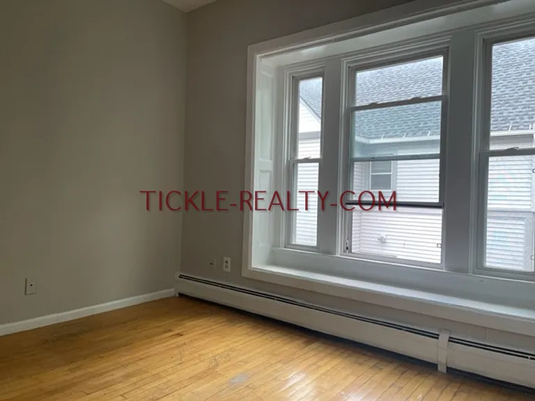 681 Averill Ave. — Photo 4