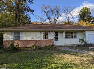 102 Oakdale Rd, Sherwood, AR 72120