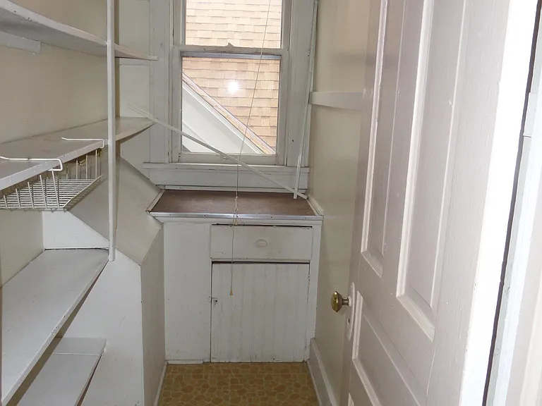 2816 N Fratney St #4 — Photo 9