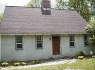 32 Old Concord Tpke, Lee, NH 03861