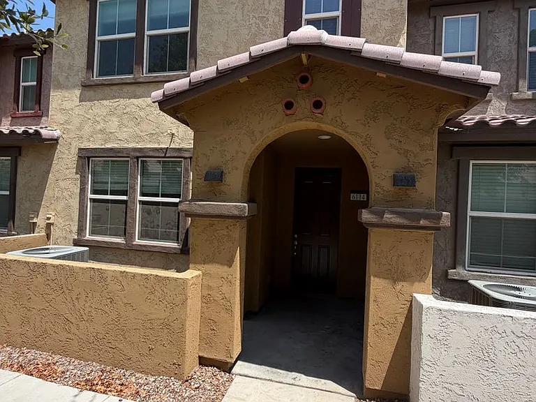 6114 S Roosevelt St — Photo 1