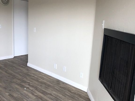 5th image of 689 Temple Ave APT 205