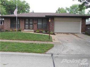 4921 Moccasin Ter, Saint Louis, MO