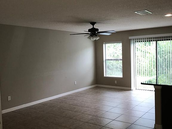 4th image of 5430 Windsor Lake Cir