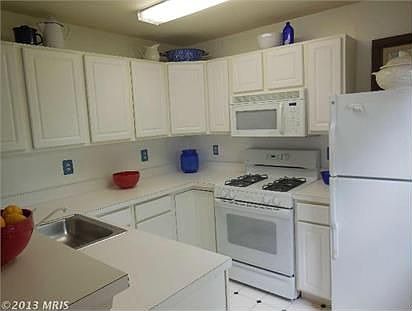 3rd image of 9101 Gracious End Ct Unit 202