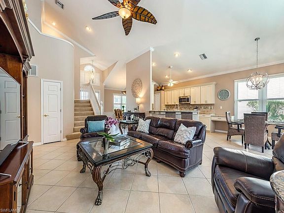3rd image of 8928 Ventura Way