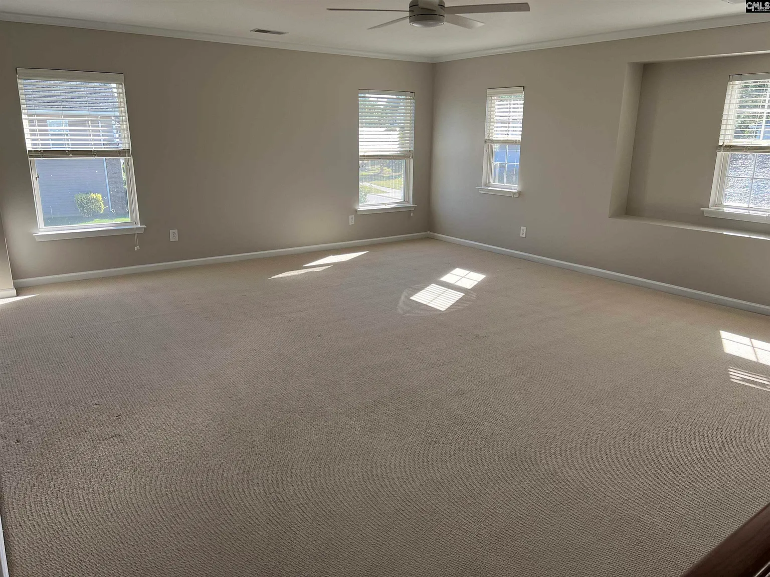 3 bed, 2719 sqft, $2,000 — Photo 4