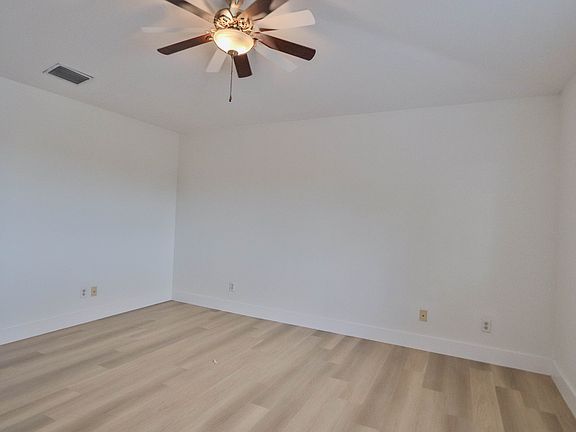 3rd image of 9724 Roundstone Cir