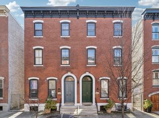 2038 Wallace St #2/3R, Philadelphia, PA 19130