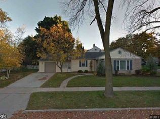 1025 W 4th St, Appleton, WI 54914