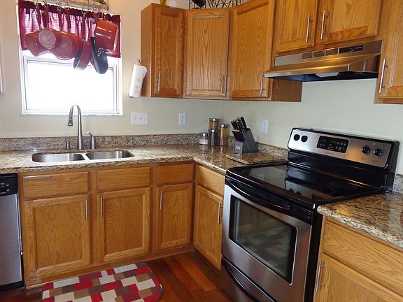 5th image of 4033 Brookrun Dr