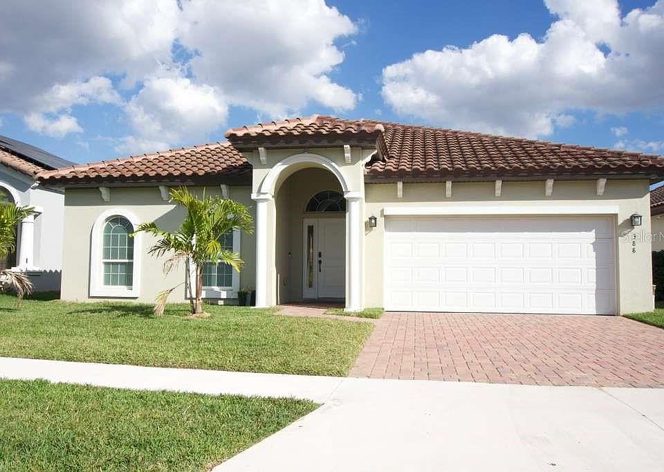 1st image of 388 VILLA SORRENTO CIRCLE