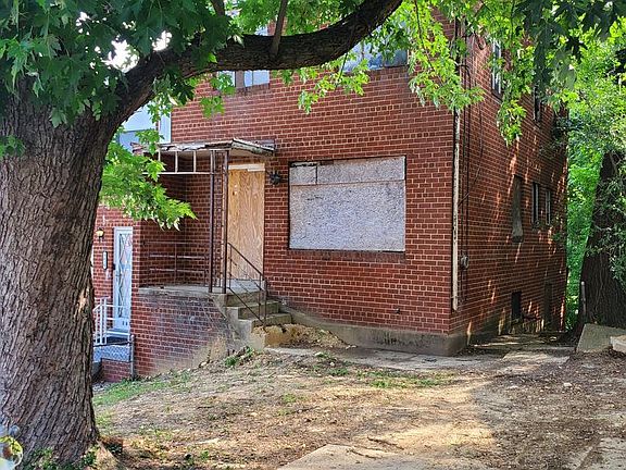 3rd image of 3612 Dixon St