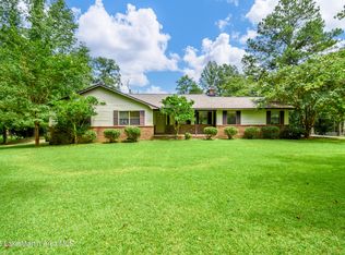 1808 Lavista Rd, Alexander City, AL 35010