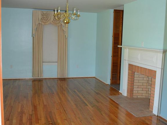 Living R can be 3rd bedroom