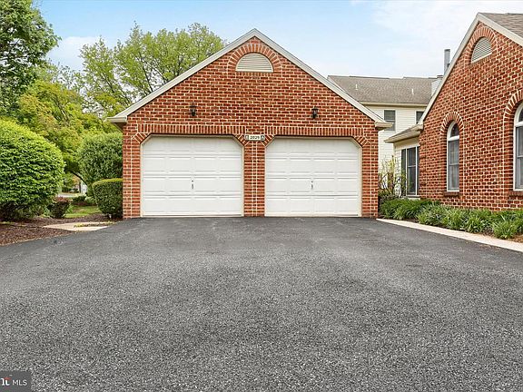 3rd image of 2029 Raleigh Rd