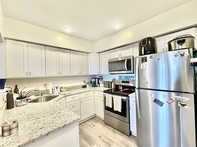 59 Brainerd Rd #606 — Photo 1