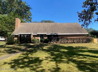 410 Trailwood Dr, Clinton, MS 39056