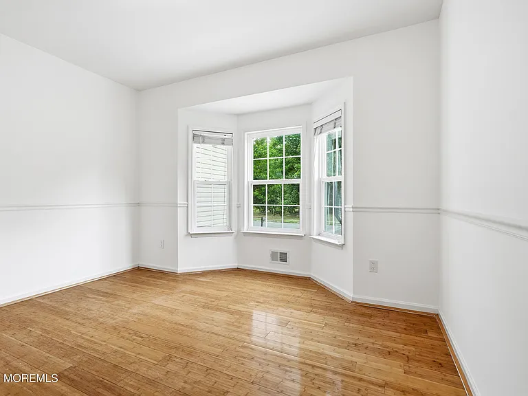 10 Etty Ct — Photo 38