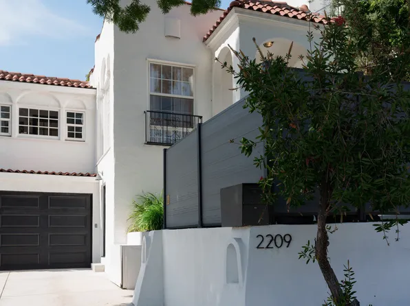 2209 N Gower St, Los Angeles, CA 90068