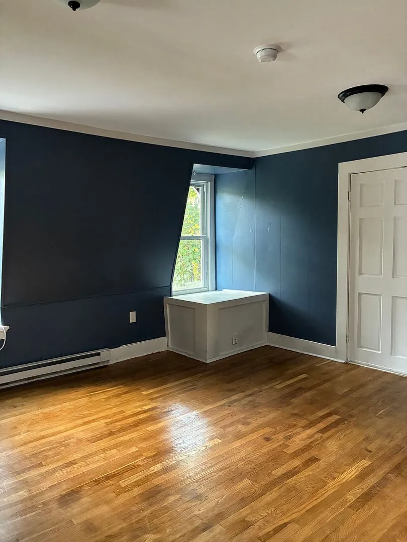 17 Pearl St — Photo 4