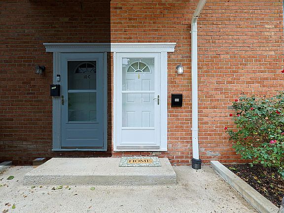 2nd image of 10 Alpine Drive #D