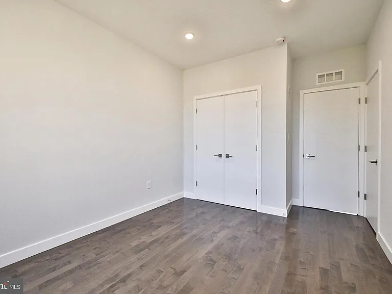 1939 N Darien St #2 — Photo 8
