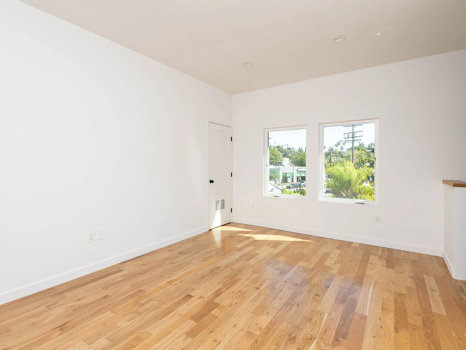 1 bed, 750 sqft, $3,095 — Photo 3