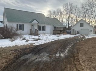 889 Mullen Rd, Stetson, ME 04488