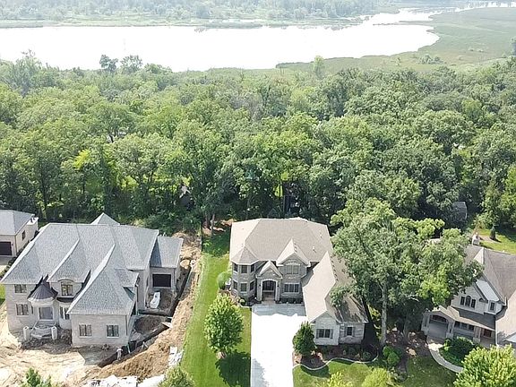 2nd image of 1423 Sycamore Ct