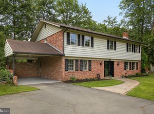 17600 Mill Creek Dr, Derwood, MD 20855