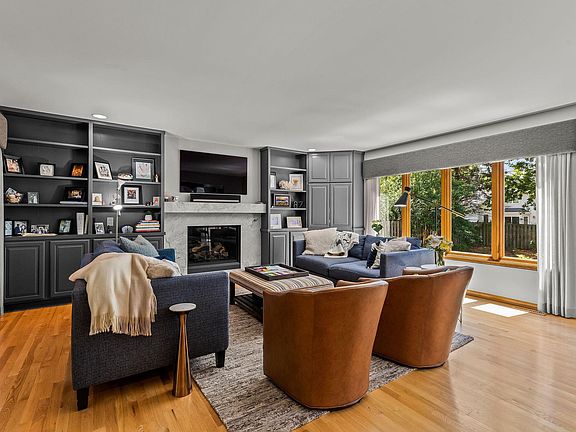 4th image of 710 Honeysuckle Cir