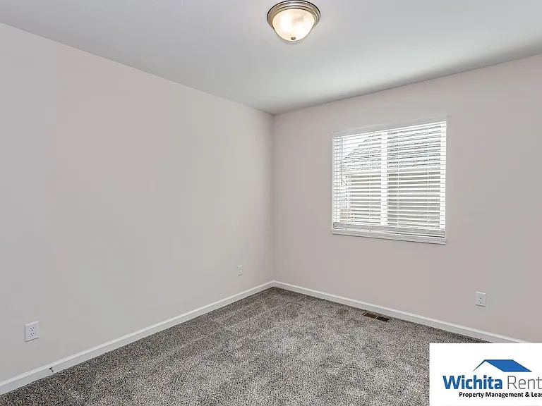 8721 E Chris Ct — Photo 7