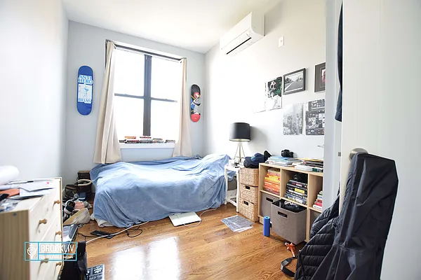 Rented by null | media 26