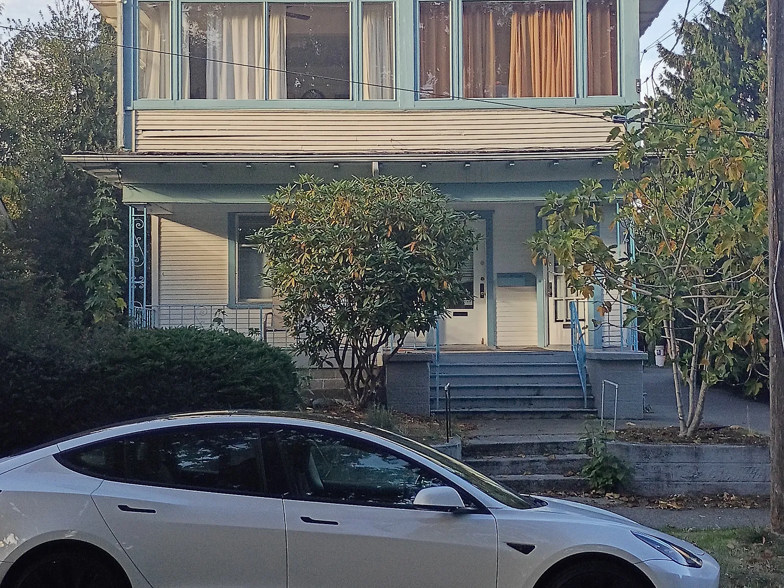 N 59th St, Seattle — Photo 1
