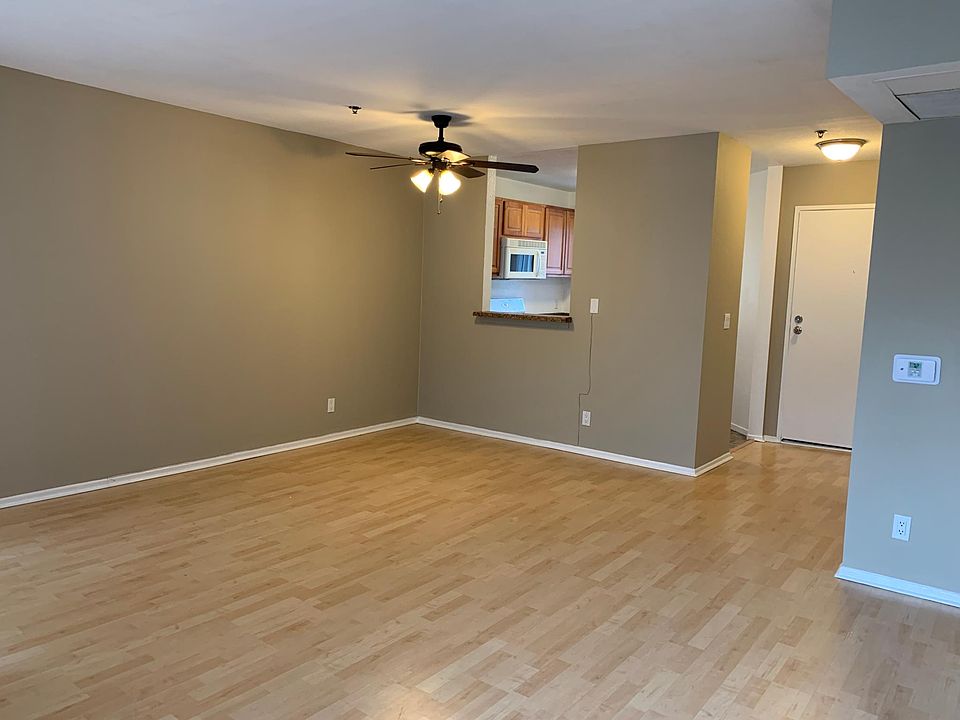 1st image of 5224 Cartwright Ave #12