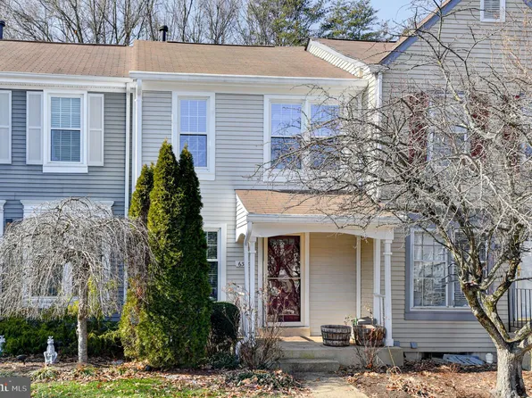 6338 Chimney Wood Ct, Alexandria, VA 22306