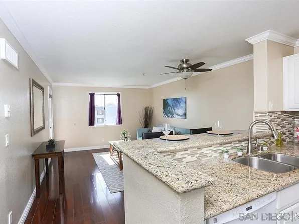 8889 Caminito Plaza Centro Unit 7424, San Diego, CA 92122