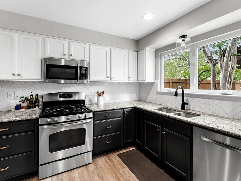 11600 Parkfield Dr — Photo 12