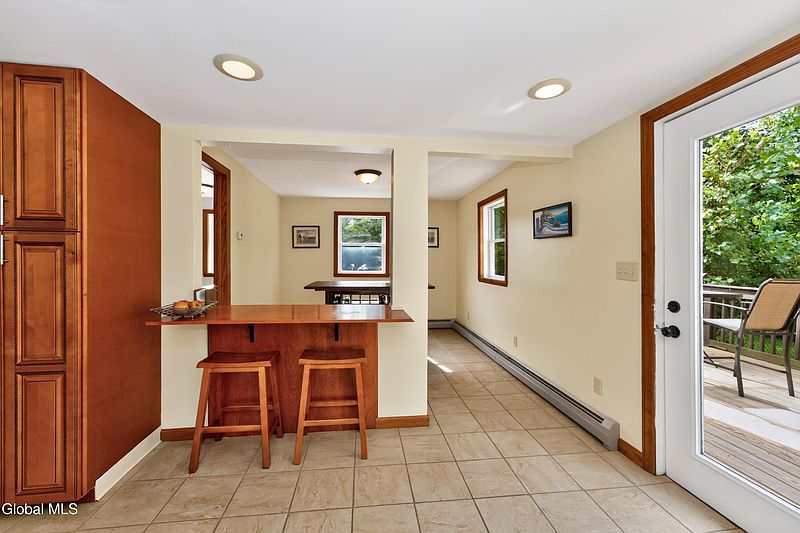 5th image of 600 Riverview Road