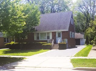 464 Alma Ave, Elmhurst, IL 60126