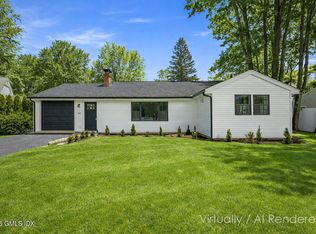 101 Parade Hill Rd, New Canaan, CT 06840