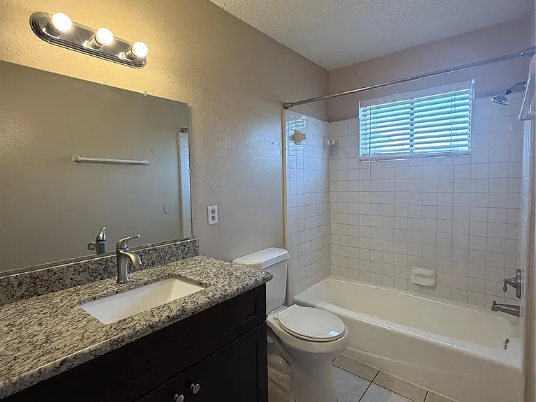 1410 Blalock Rd #3 — Photo 5