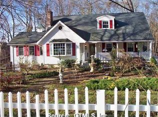 11 Cedar Ridge Rd, East Hampton, CT 06424