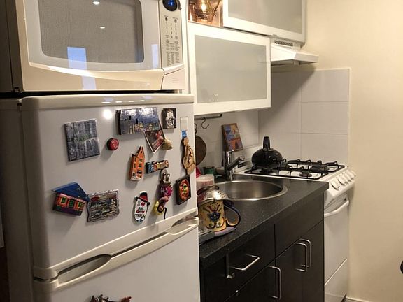 5th image of 2299 E 13th St APT 5A