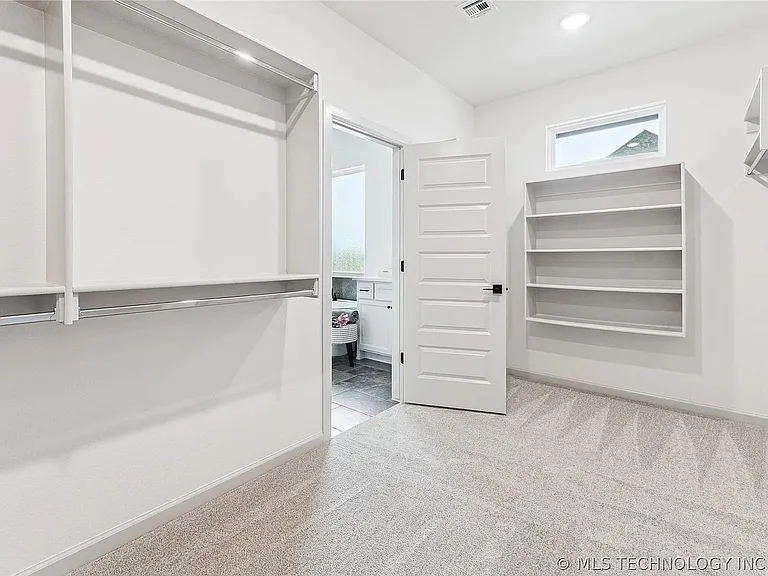 2325 E 134th Cir — Photo 53