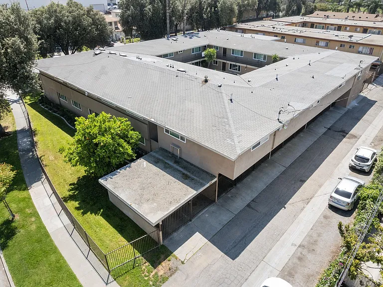Waldorf Apartments- Riverside, CA — Photo 50