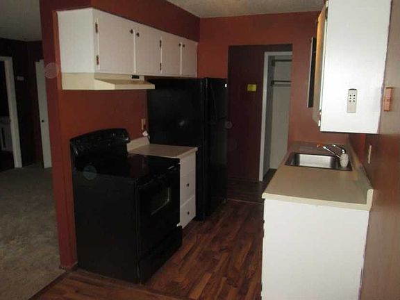 3rd image of 933 11th Ave S APT 8