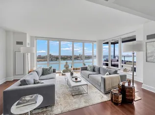 60 Riverside Boulevard PH3601 image 1 of 14
